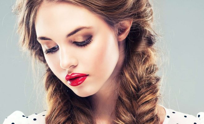 Make Yourself Look Very Beautiful At Little Cost